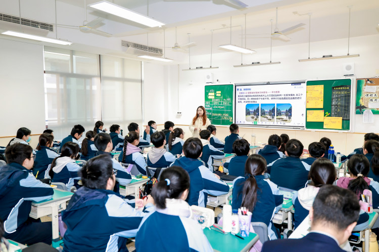 以研促教，赋能成长：钟公庙中学教师跟岗学习活动跟拍