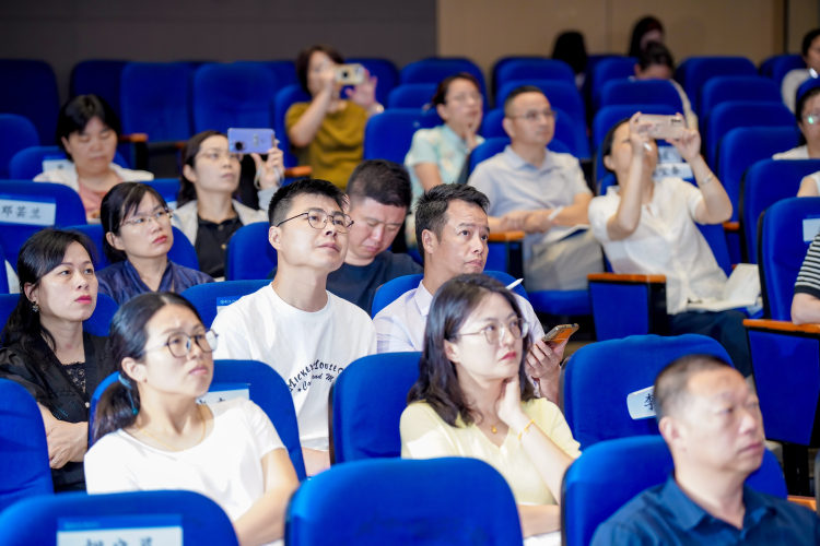吉安美器园丁赴京研学：一场与北师大的教育公益之约